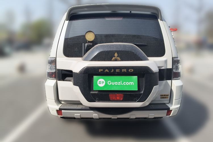 Used Mitsubishi Pajero 2018 V97 3.8L 5-Door GLS Sunroof Single-Difference Model – Middle East
