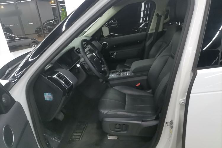 Used Land Rover Discovery 2020 2.0T SE
