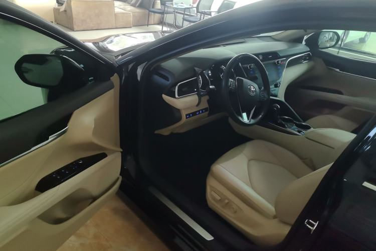 Used Toyota Camry 2019 2.5G Luxury Edition China VI Standard