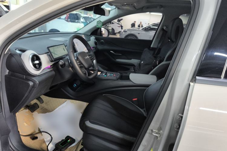 Used BYD Sealion 05 DM-i 2025 DM-i Intelligent Driving 75KM Prestige Model Left Front Seat