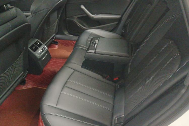 Used Audi A4L 2024 40 TFSI Luxury Dynamic Edition
