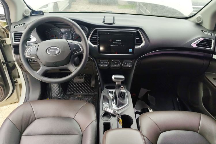 Used GAC Trumpchi GS4 2017 235T Automatic Two-Wheel Drive Elite Edition Center Console