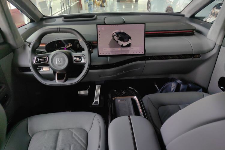 Used Zeekr MIX 2025 Intelligent Driving Version Center Console