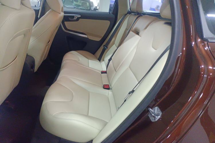 Used Volvo XC60 2014 T5 Zhiyi Edition
