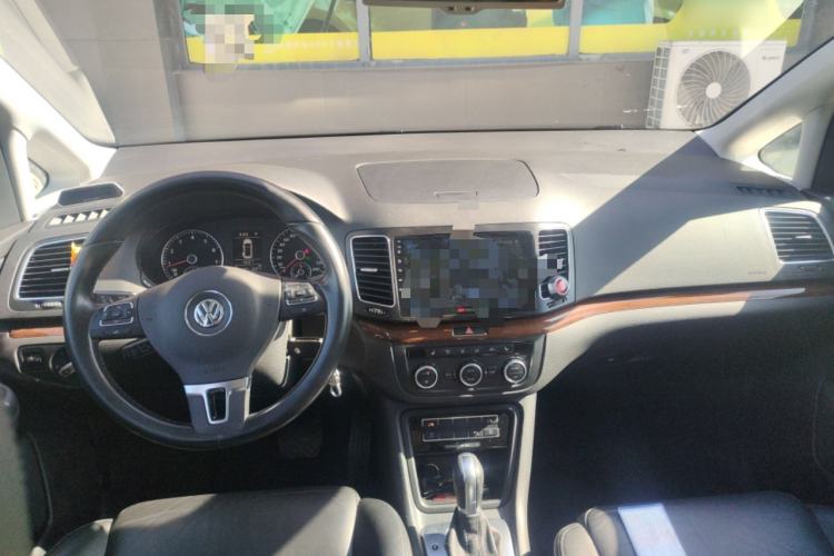 Used Volkswagen Sharan 2014 2.0 TSI Comfort Model