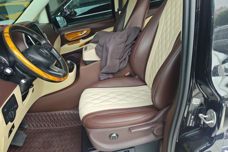 Used Mercedes-Benz Vito 2018 2.0T Business Version China VI Emission Standard Left Front Seat