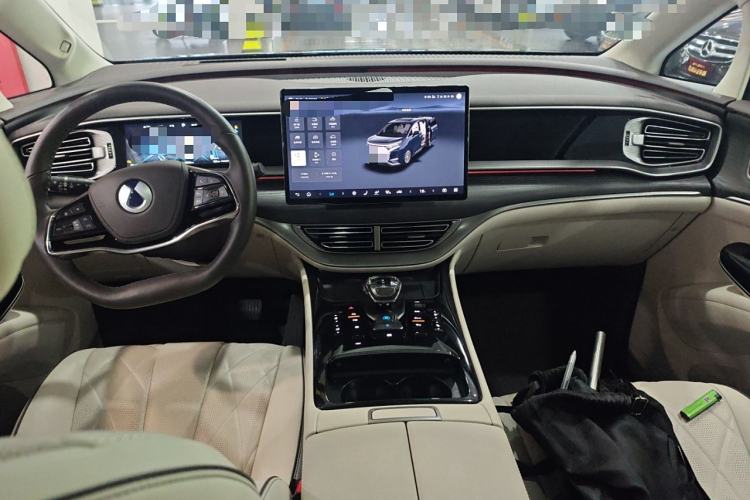 Used Denza D9 2024 DM-i 980 Four-Wheel Drive Flagship Model
