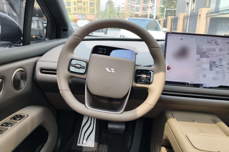 Used Li Auto i6 2025 Model Two-Wheel-Drive Standard Type
