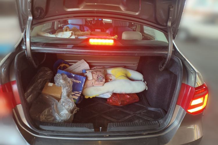 Used Volkswagen Jetta 2013 1.6L Automatic Luxury Model Trunk