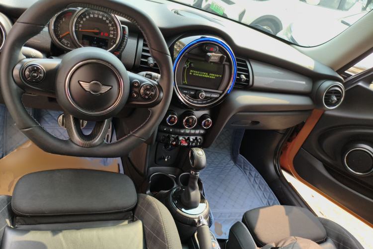 Used MINI 2014 1.5T COOPER Excitement Center Console