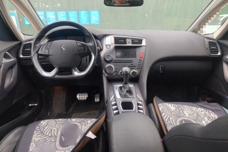 Used DS 5 2014 1.6T Luxury Edition THP200
