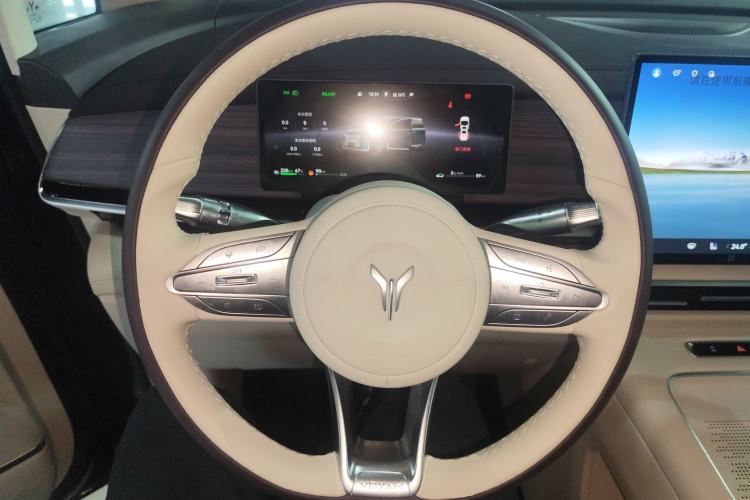 Used VOYAH Dream 2026 Model PHEV Qiankun Ultra
