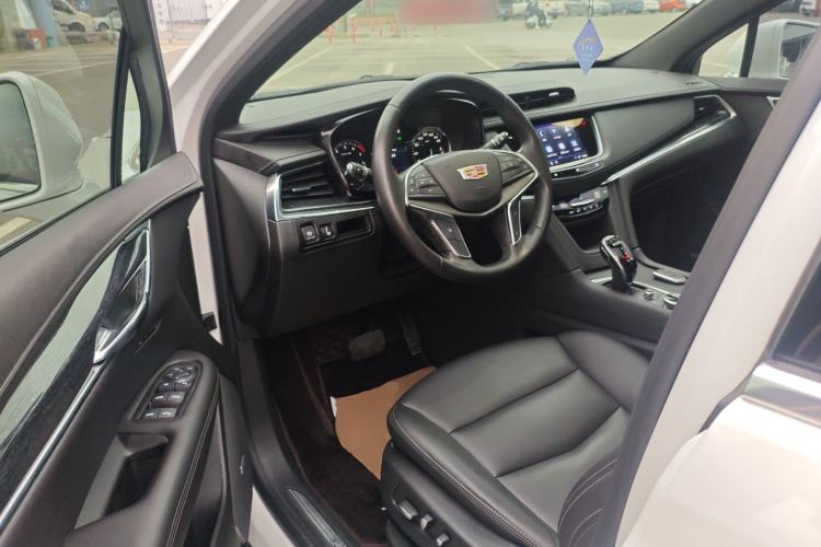 Used Cadillac XT5 2021 2.0T Two-Wheel Drive Luxury Version