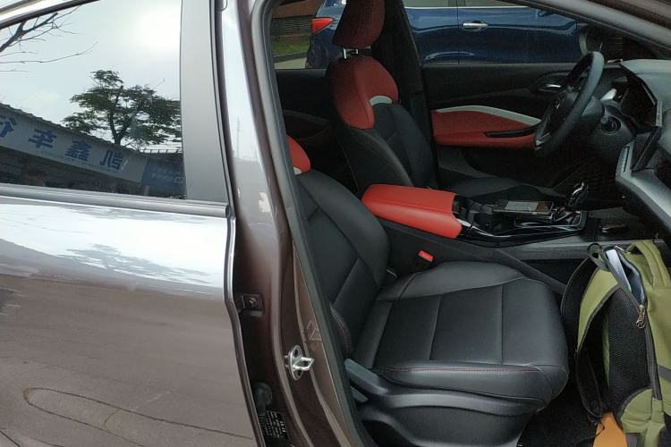 Used MG 5 2022 180 DVVT CVT Youth Luxury Edition
