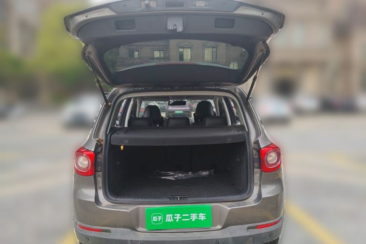 Used Volkswagen Tiguan 2010 1.8 TSI Automatic All-Wheel Drive Fashion Edition Trunk