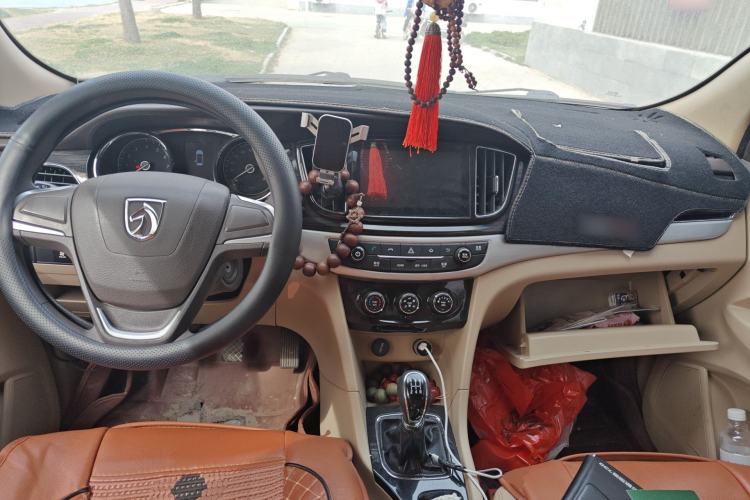 Used Baojun 730 2016 1.5L Manual Comfort Version 7 Seats China V Emission Standard
