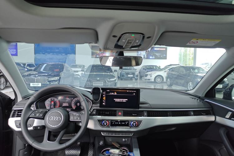 Used Audi A4L 2025 2 Million Units Enjoyment Version 40 TFSI Stylish and Dynamic Type
