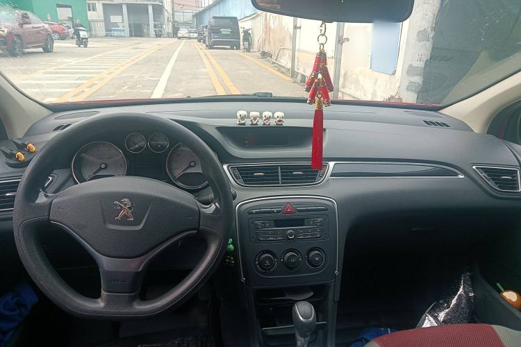 Used Peugeot 308 2014 Enjoy Edition Classic 1.6L Automatic Premium Model
