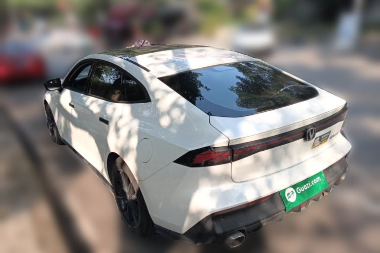 Used CHANGAN UNI-V 2023 1.5T Prestige Model