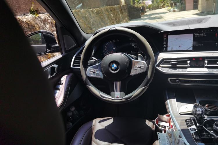 Used BMW X5 2022 Restyled xDrive 40Li M Sport Package Steering Wheel