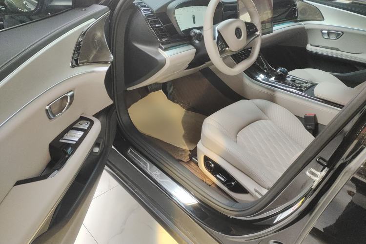 Used BYD Han 2025 EV Intelligent Driving Edition 605KM Prestige Model
