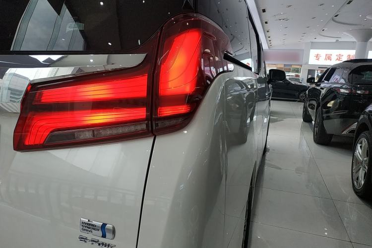 Used Toyota Alphard 2019 Dual-Engine 2.5L Luxury Edition