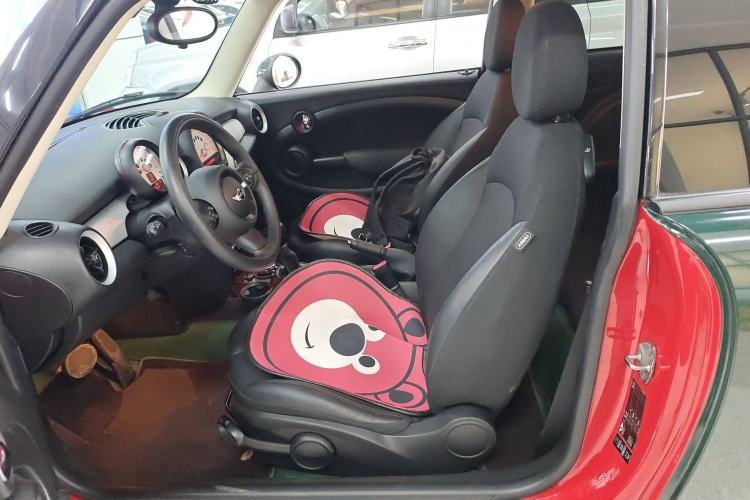 Used MINI MINI 2011 1.6L COOPER Fun