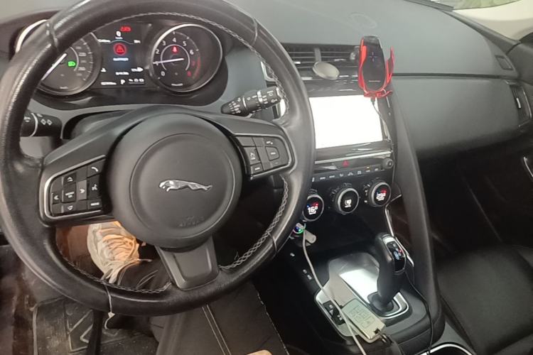 Używany Jaguar E-PACE 2018 P200 S China VI