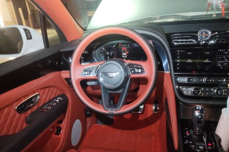 Used Bentley Bentayga Plug-in Hybrid 2021 3.0T PHEV Steering Wheel