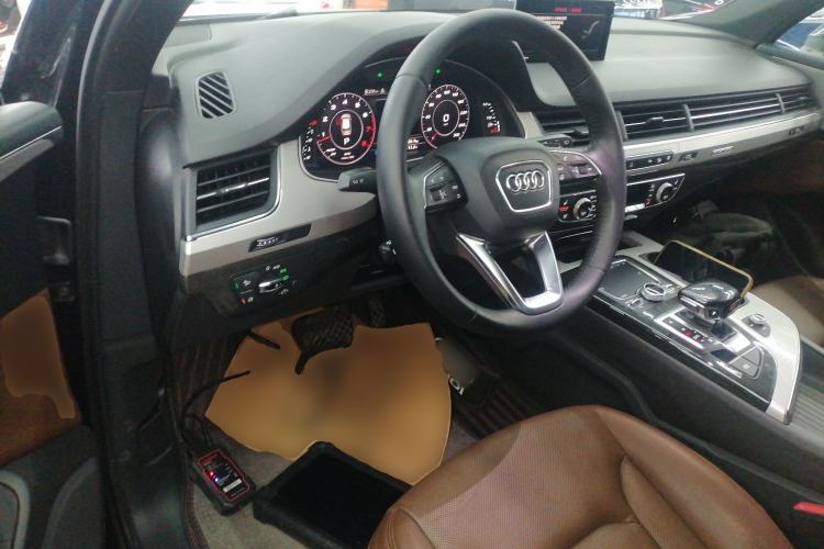 Used Audi Q7 2016 3.0 TFSI 7 seats parallel import
