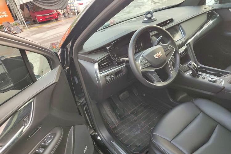 Used Cadillac XT5 2021 2.0T Two-Wheel Drive Luxury Version Driver Seat