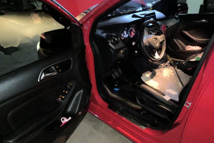 Used Mercedes-Benz B-Class 2017 B 200 Sport Edition Driver Seat