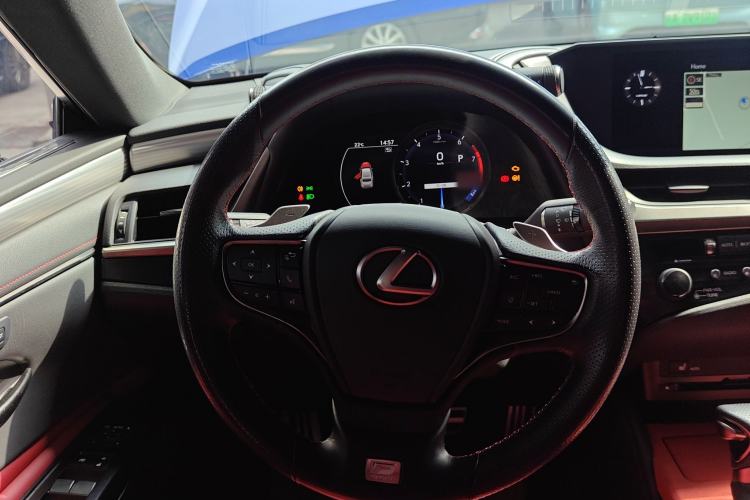 Used Lexus ES 2020 260 F SPORT
