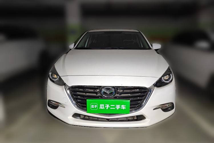 Used Mazda Mazda 3 Axela 2019 Cloud-Controlled Version Hatchback 2.0L Automatic Luxury Model China VI Standard