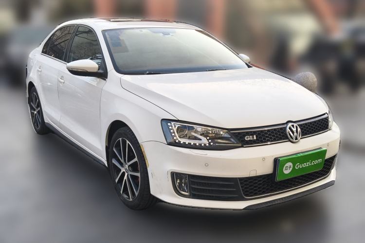 Used Volkswagen Sagitar 2013 2.0 TSI GLI
