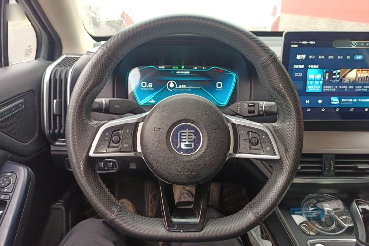 Used BYD Tang 2019 2.0T Automatic SmartConnect Luxury Version 5 Seats China VI Standard Steering Wheel