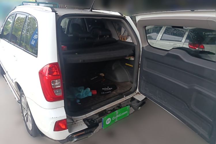 Used Chery Tiggo 3 2015 1.6L Manual Zhishang Sport Edition Trunk
