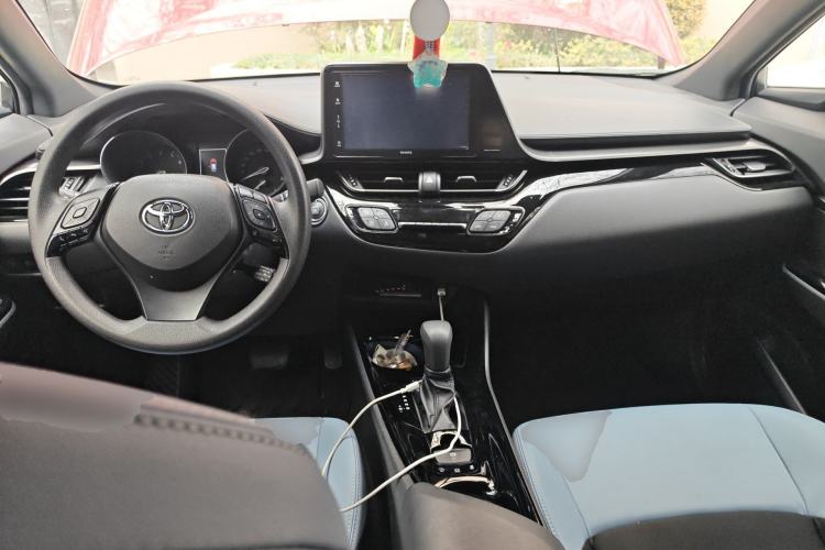 Used Toyota IZOA 2020 2.0L Yi Xiang CARE
