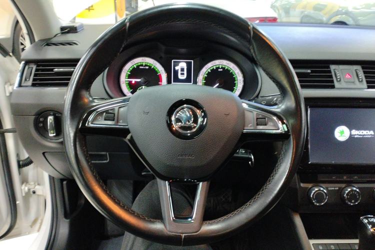 Used Skoda Octavia 2018 TSI230 DSG Luxury Edition