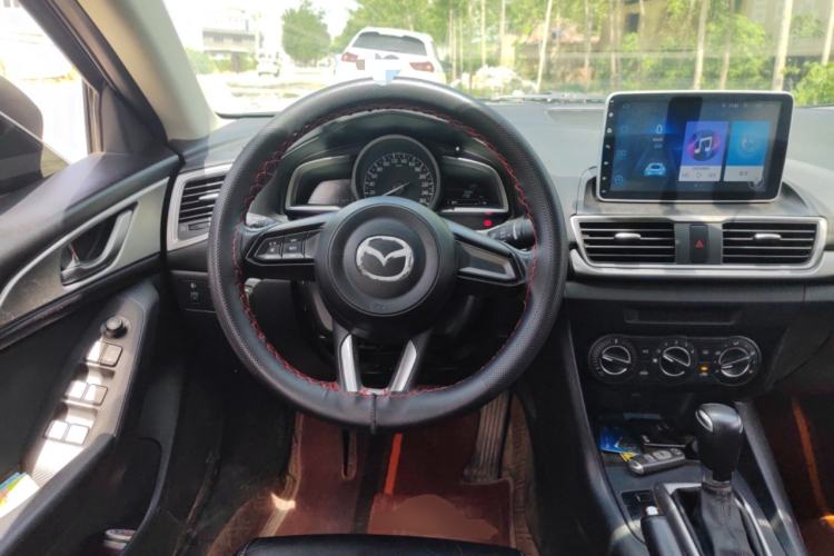 Used Mazda 3 Axela 2017 Sedan 1.5L Automatic Comfort Model Emission Standard China V
