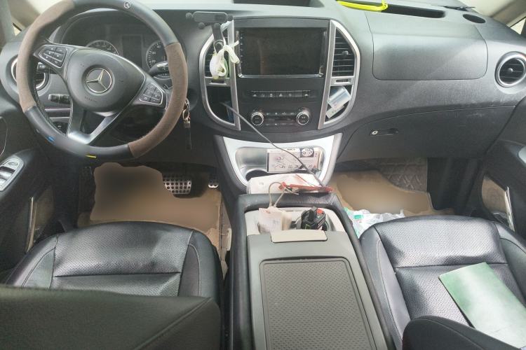 Used Mercedes-Benz Vito 2016 2.0T Business Edition Center Console