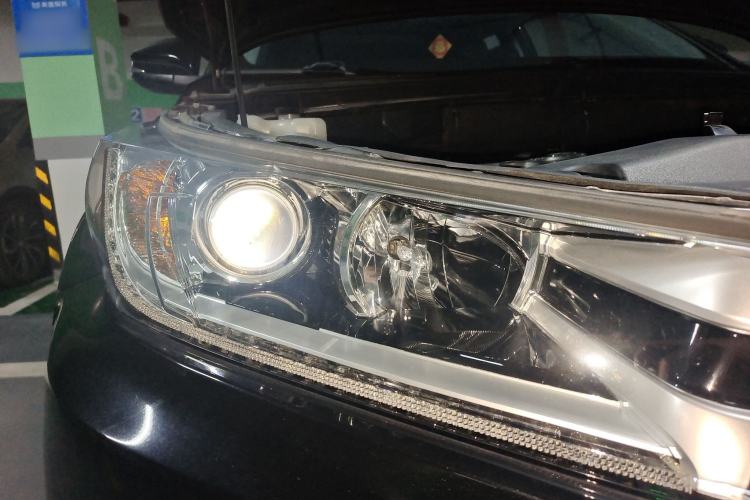 Used Toyota Highlander 2018 2.0T Four-Wheel Drive Luxury Version 7 Seats China VI Standard