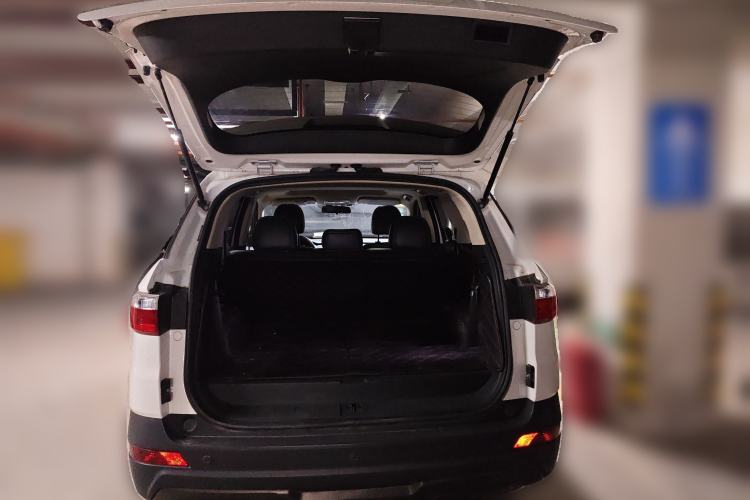 Used Dongfeng Fengon S560 2018 1.8L CVT Prestige Model Trunk