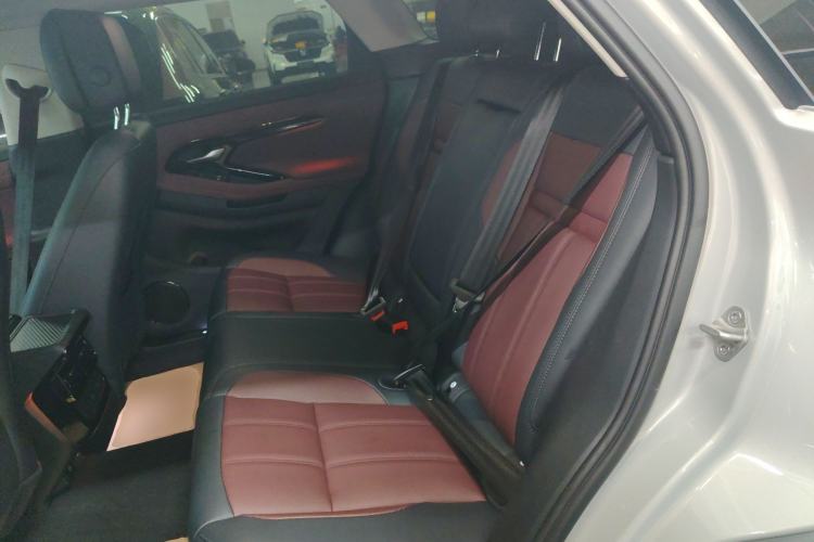 Used Land Rover Range Evoque 2024 Aurora L 249 PS Prestige Light-Chasing Edition
