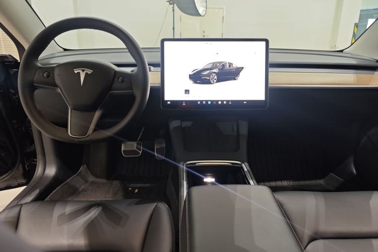 Used Tesla Model 3 2022 Rear-Wheel-Drive Version
