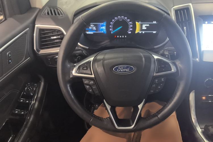 Used Ford Edge 2018 EcoBoost 245 Two-Wheel-Drive Titanium 7-Seater China V Standard Steering Wheel