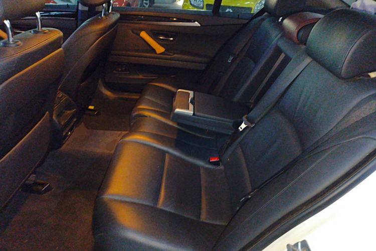 Used BMW 5 Series 2014 520Li Elegant Model
