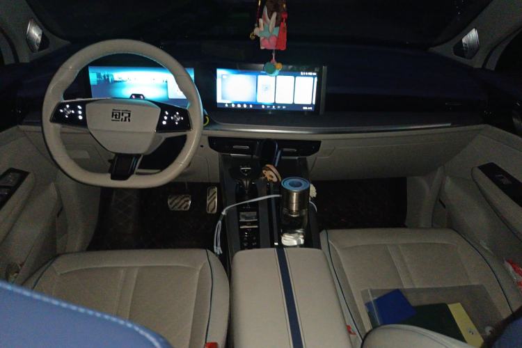 Used Roewe Jing 2022 2.0T Blue Whale Edition Center Console