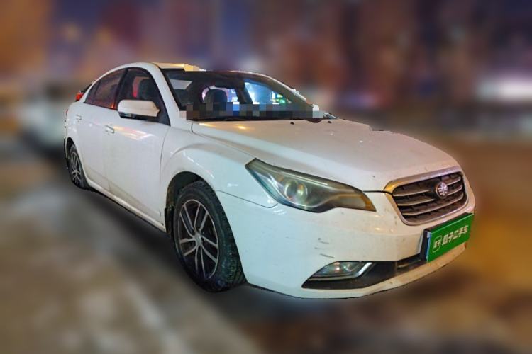 Used Bestune B50 2013 1.6L manual luxury version Front Right 45 Deg