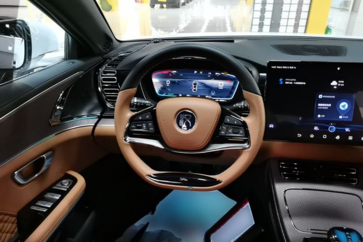 Used BYD Han 2022 DM-i 242km Flagship Model